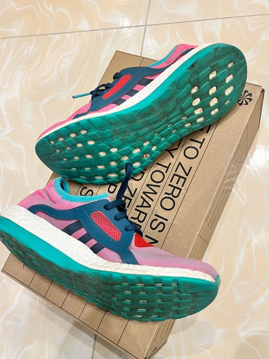 Оригинални маратонки adidas