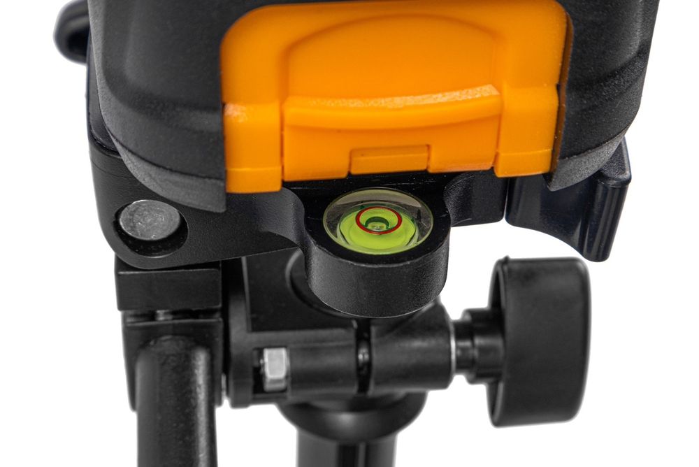 ЛАЗЕРЕН НИВЕЛИР JCB до 20 метра Самонивилиращ с тринога