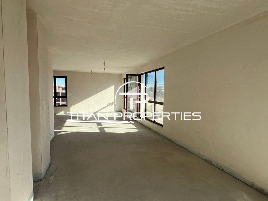 Продава се Четиристаен апартамент в Пловдив, Христо Смирненски - 219 кв.м за 1521 €/кв.м - Снимка #3