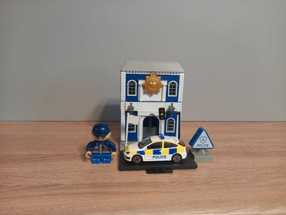 Полицейски комплект