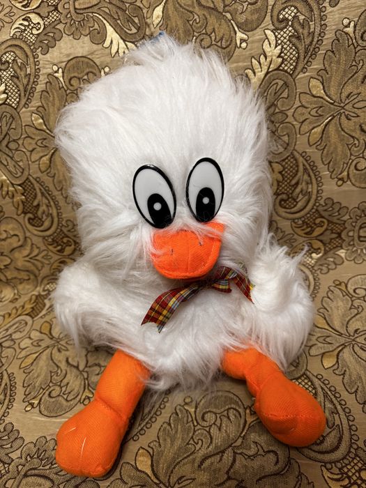 Продается игрушка Утенок