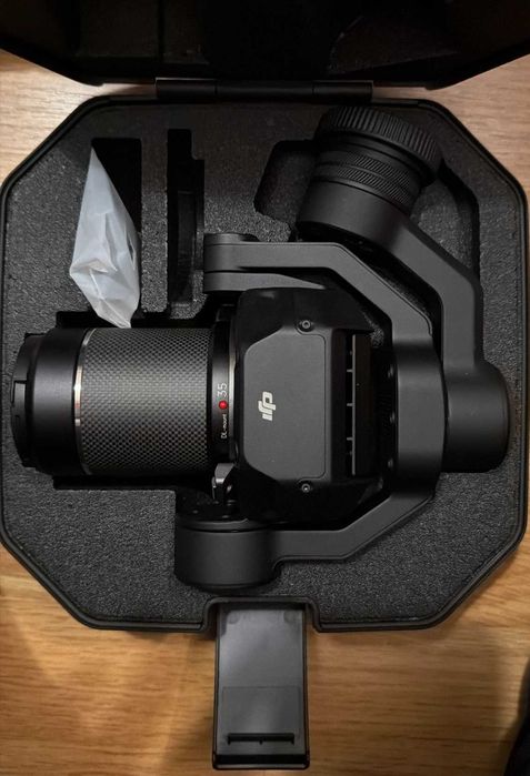 Drona DJI Inspire 3 + obiectiv 35mm + Statie si trepied D-RTK2