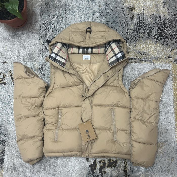 Geaca burberry, noua cu eticheta, bej, maneci detasabile