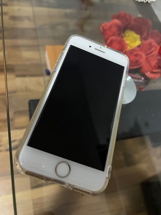 Vând iPhone 7 32 gb