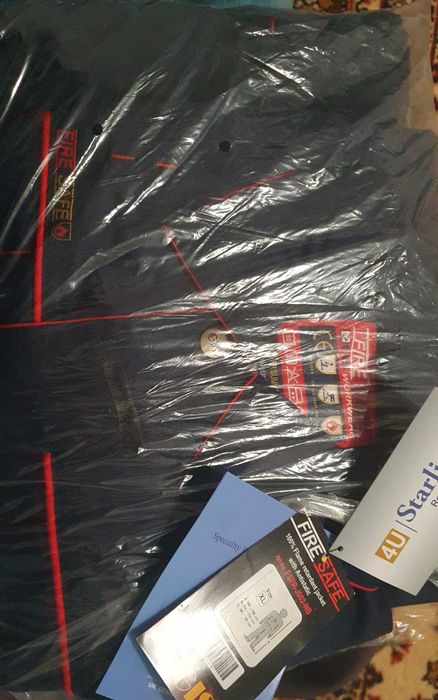 продам  два костюма