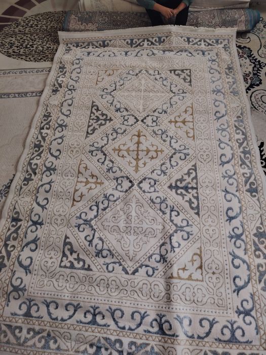 Кілем 2.3 м новиии