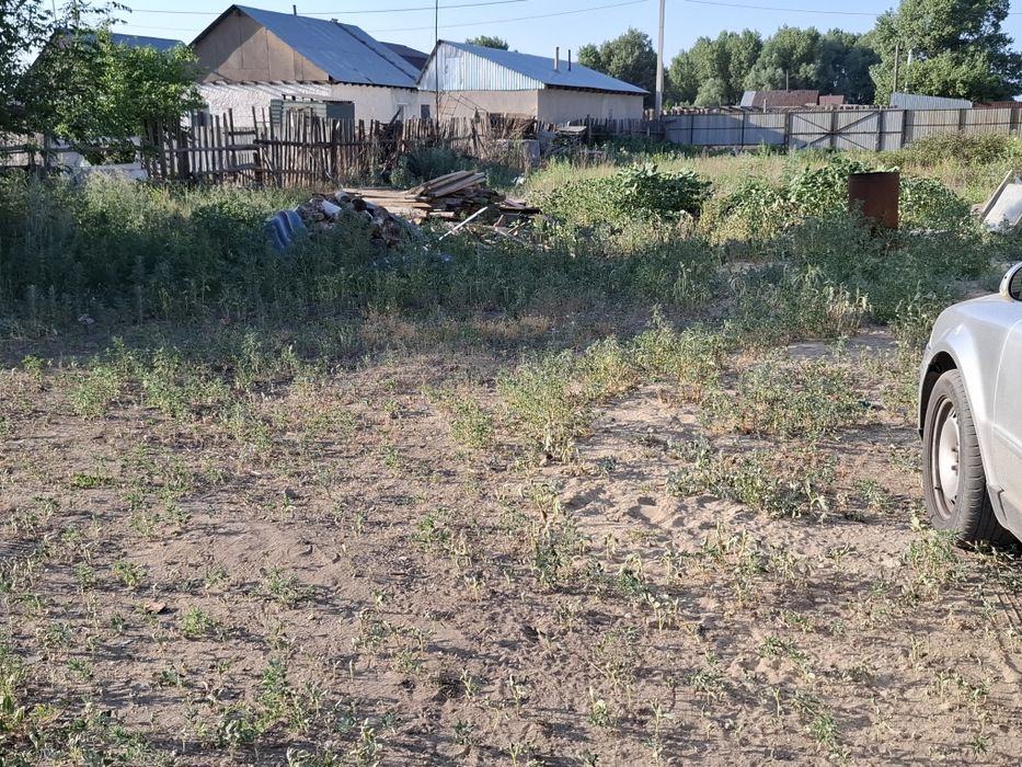 Продам участок 7 соток с хоз.постройкамими