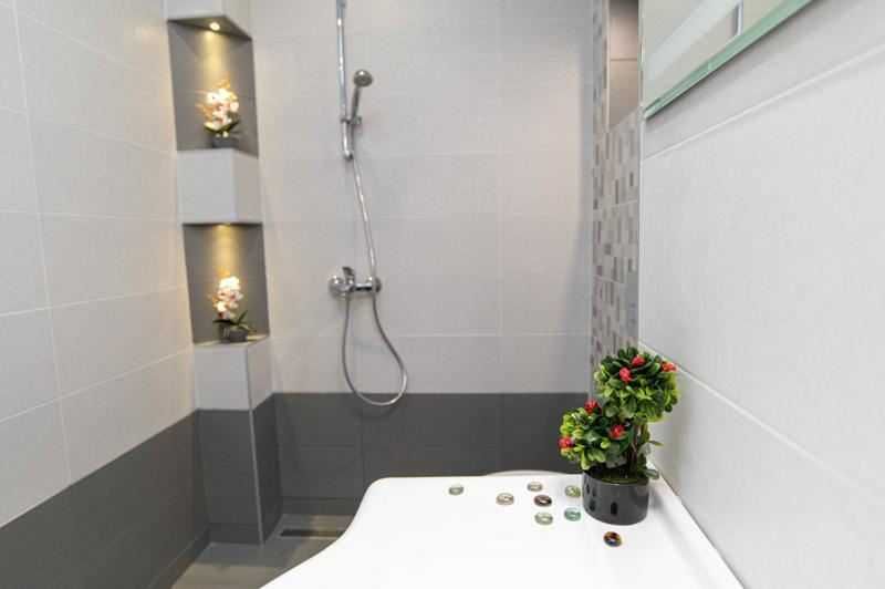 Продава се Тристаен апартамент в София, Сухата река - 95 кв.м за 2300 €/кв.м - Снимка #12