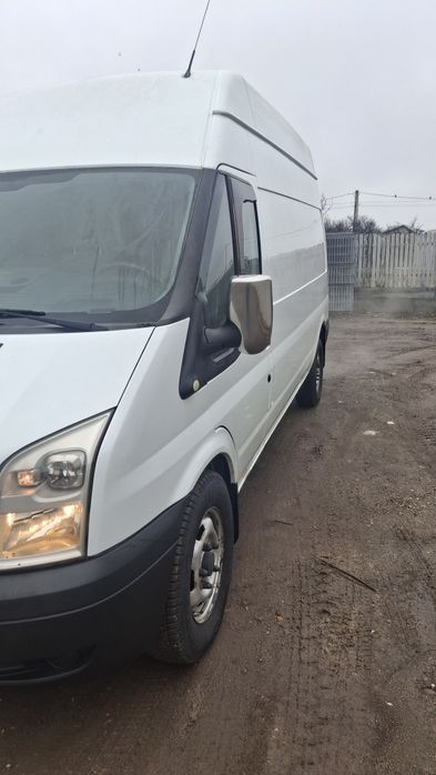 Vând Ford transit