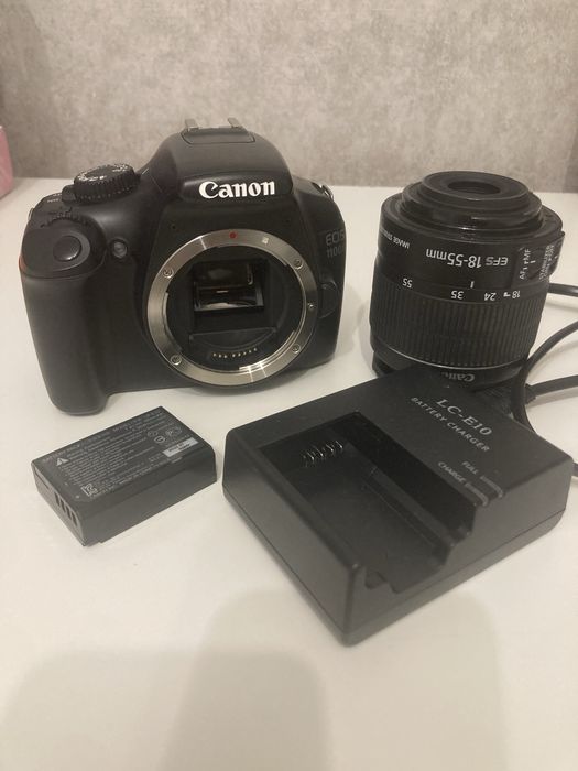 Фотоаппарат Canon EOS 1100D