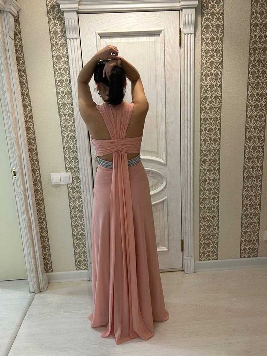 вечернее красивое  платье Срочно!