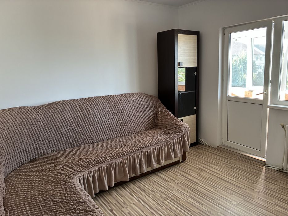 Apartament decomandat 2 camere etajul 3