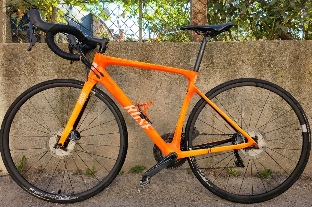 Карбонов Шосеен велосипед Rose X-lite four 2x11 Ultegra Groupset дискови 7.6кг 46см
