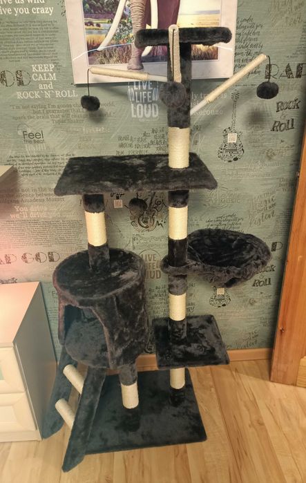 Продам шведскую стенку для кошки