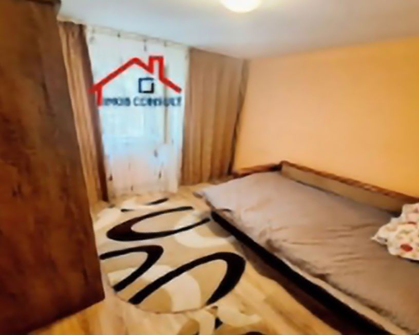 Proprietar. Garsoniera. Narciselor 12.  Bacau 27ooo e.