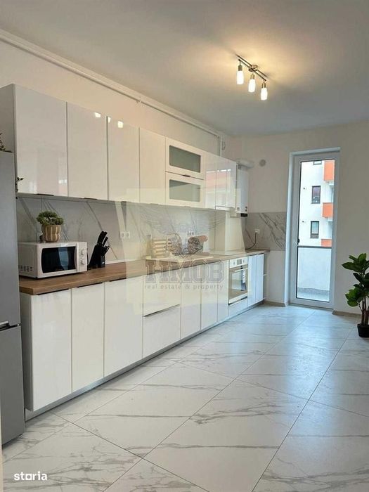 Apartament de lux 3 camere 2 bai parcare si terasa in Cartier Balanta