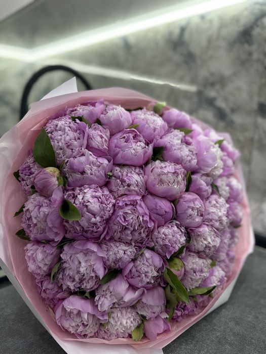 Продам букет, срочно пионы