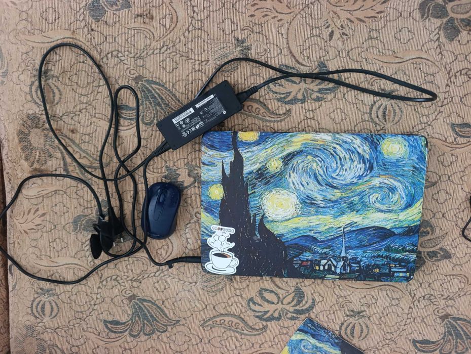 Продаю ноутбук HP elitebook 840g2 с монитором LG 22'