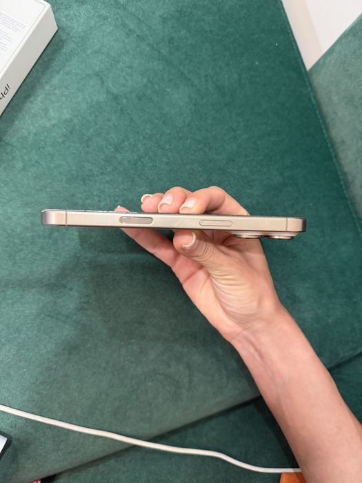 Iphone 16 pro 512gb desert