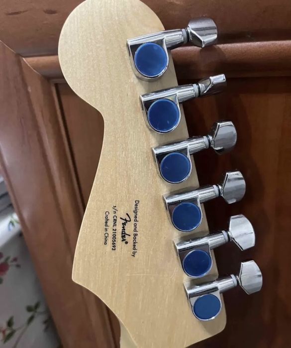 Fender Stratocaster ( sqiuer) Электогитара