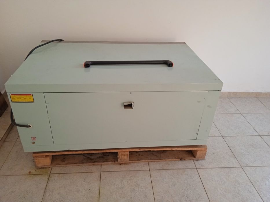 Фурна за пици със тухла.Събира се една.