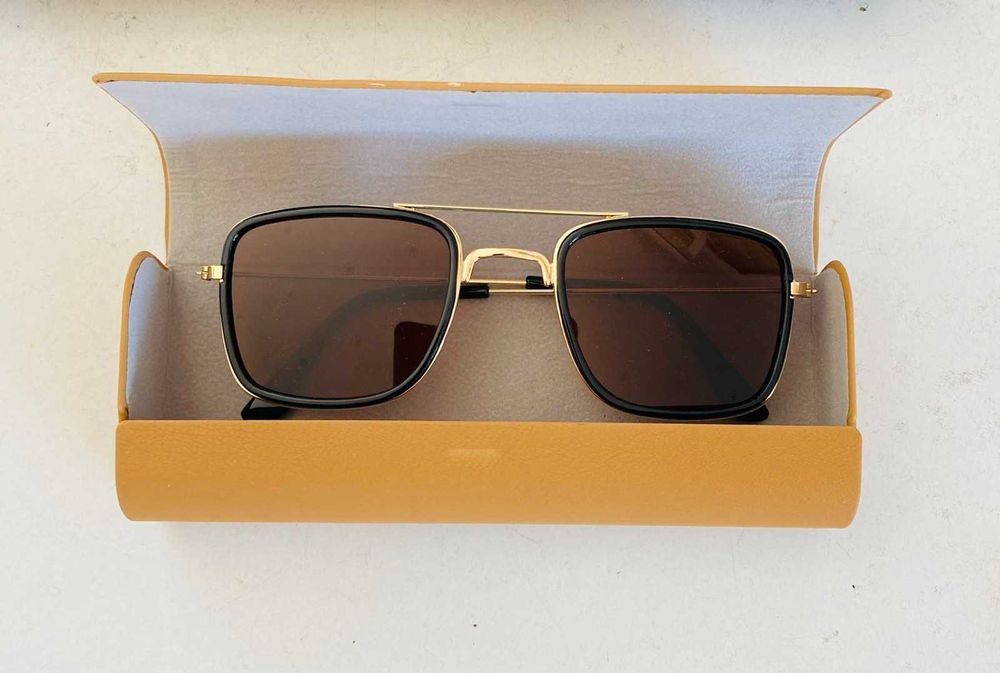 Очила слънчеви Нови, 6 бр, всеки с цена