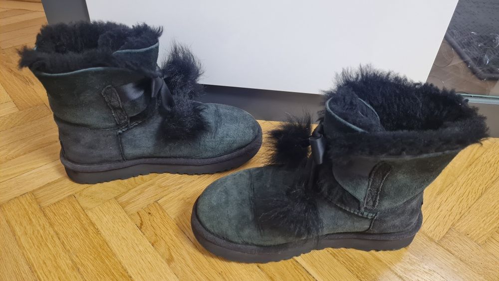 Ghete UGG 36 piele intoarsa