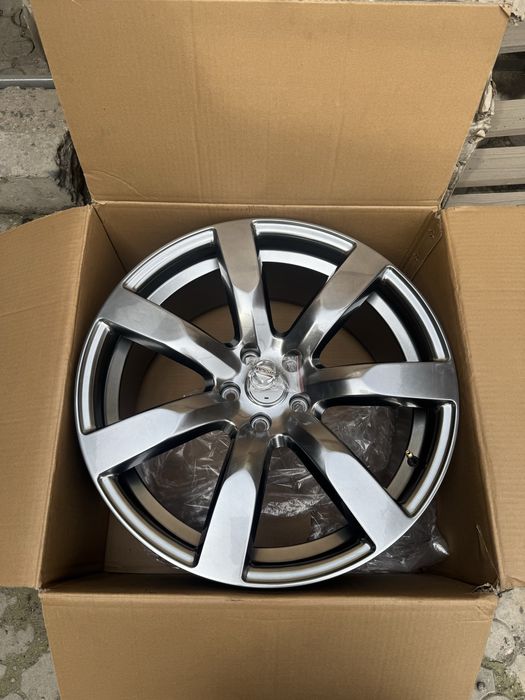 Продам диски стиль Nissan GTR
