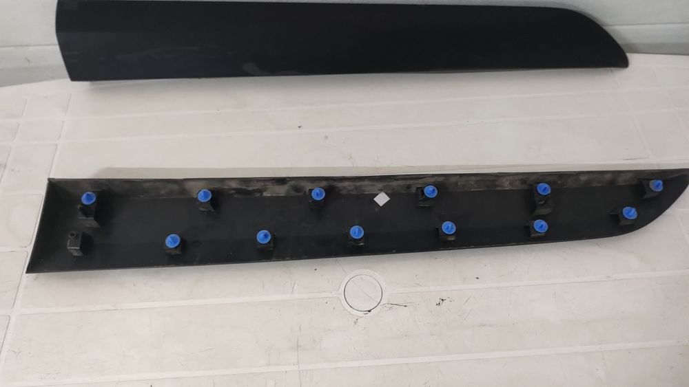 Bandou dreapta fata Renault Express cod 801867113R