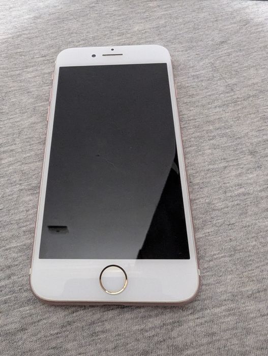 Vând iPhone 7 impecabil 100% baterie 32GB