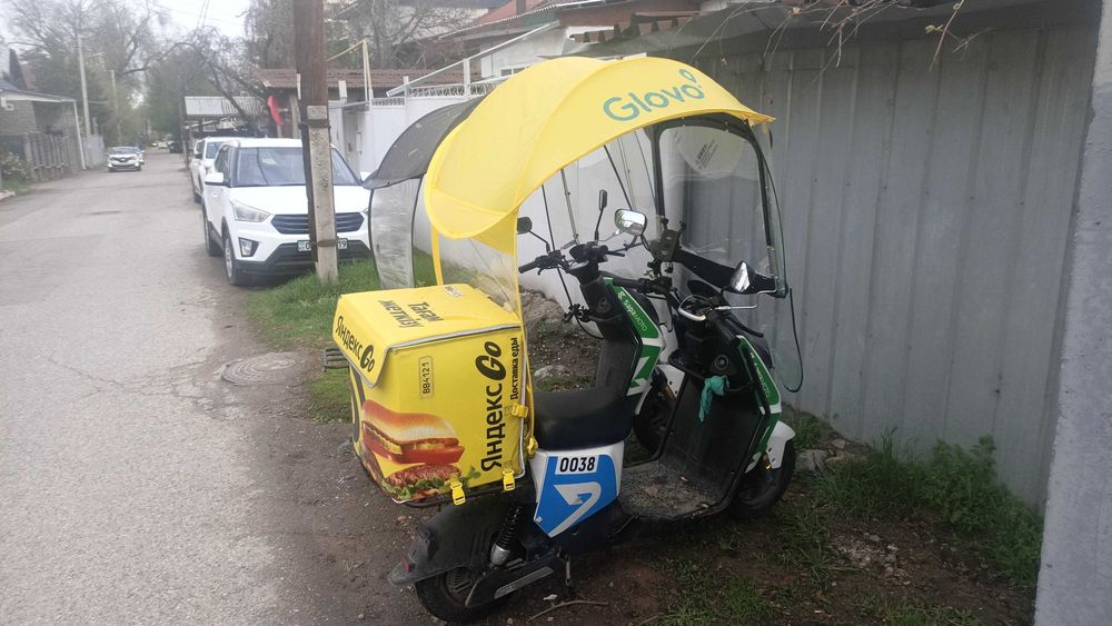 Зонт (крыша) Glovo для скутера