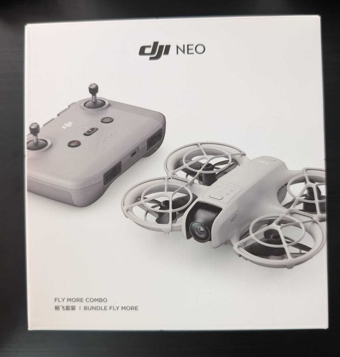 Drona DJI Neo / Fly More Combo