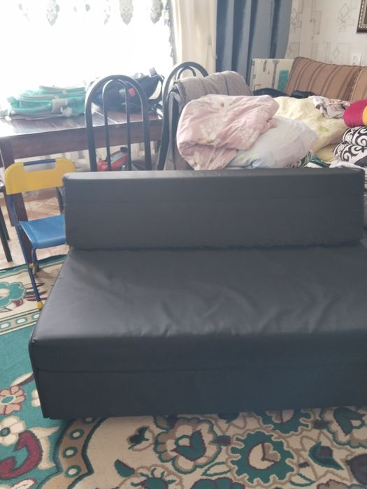 Продам маленькую диванчик