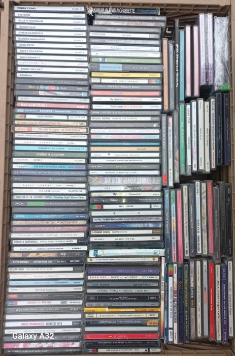 Cd pop rock metal ac/dc,Rhcp,Queen,Bon Jovi,Slayer,Van Halen,Ozzy