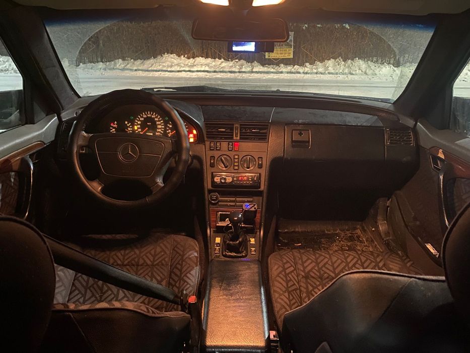 Продам Мерседес 180с