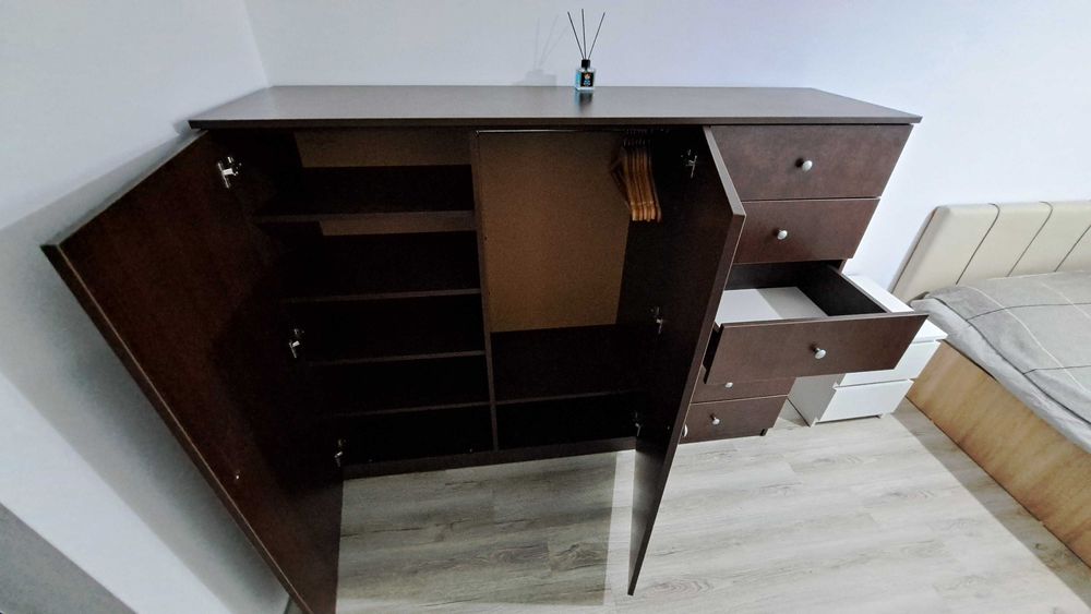 Caut coleg de apartament (1 cameră + bucătărie spațioasă)- Militari