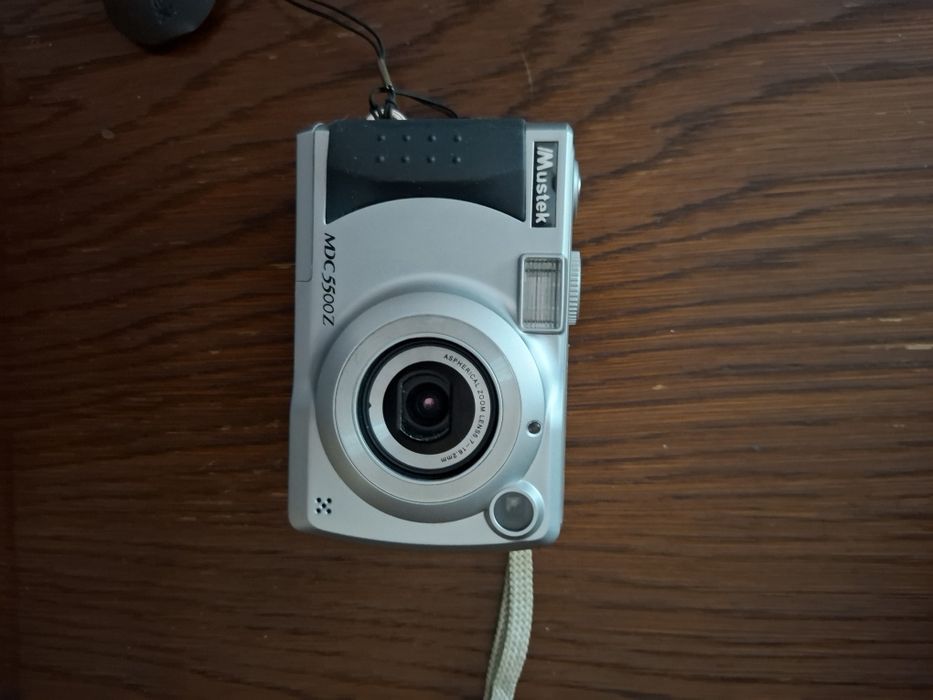 Camera foto digitala MDC 5500 Z , noua. Nu alimenteaza.