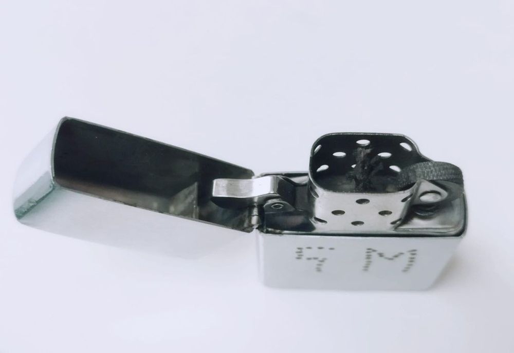 Veche bricheta Zippo 1982