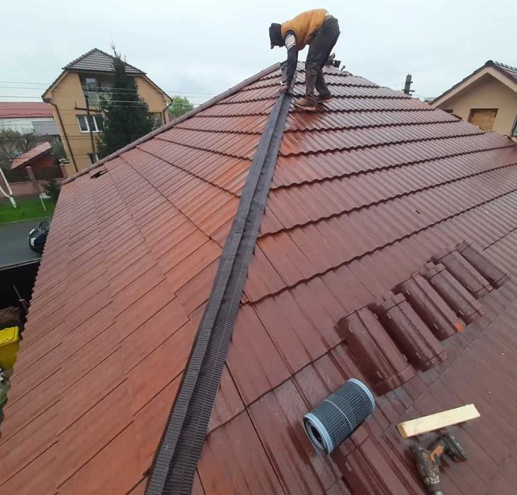 Oferim servicii profesionale acoperișuri: reparații, mansardări