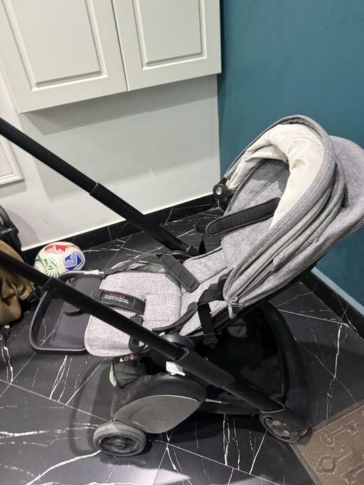 Продам компактную коляску Bugaboo Ant с полным комплектом