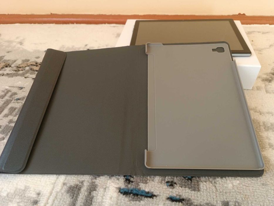 Planshet Tab910 Sotiladi