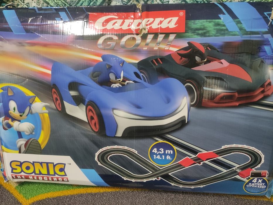 Писта Carrera Sonic 4.3 метра с две колички 4.3 метра