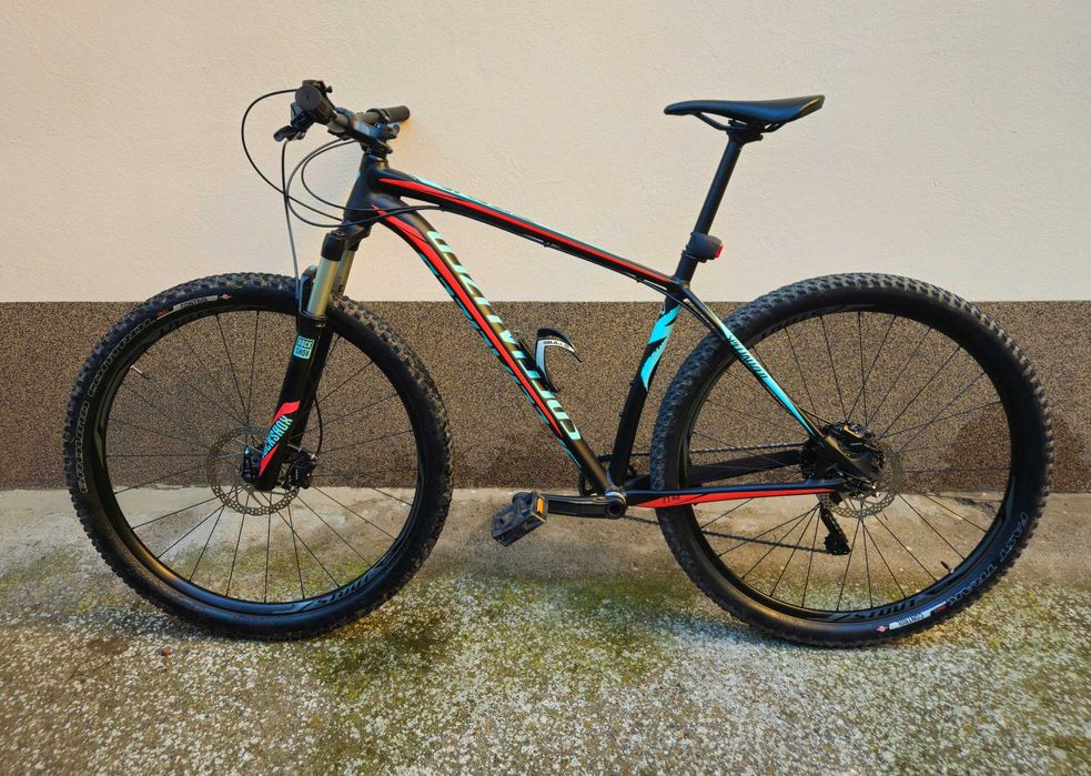 Vând bicicletă Specialized Crave Expert 29