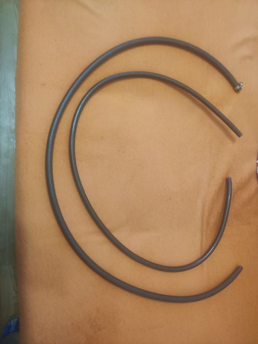 Продаю два шланга для газа