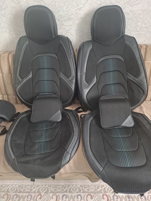 Продам комплект чехлы !!!