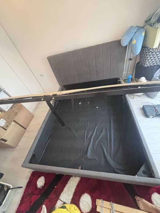 Pat tapițat Haslev  160x200 cu ladă depozitare – model HASLEV