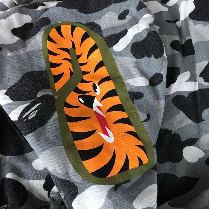 Hanorac Bape Grey Camo Shark Hoodie