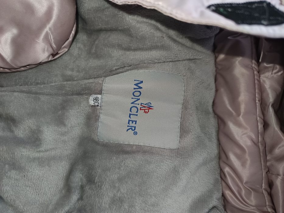 Зимний комбинезон Moncler