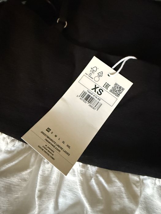 Къса лятна рокля от естествени материали