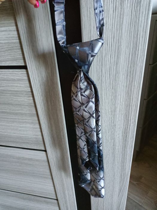 НовыйГалстук для школьника 1-4класса